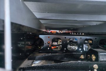 �ɵ�EV6 ��ɲ 4.15�׵��Ŵ��綯�����Ῠ �д��º�114.02kWhͼƬ