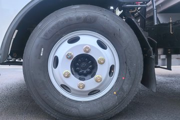 �ɵ�EV6 ��ɲ 4.15�׵��Ŵ��綯�����Ῠ �д��º�114.02kWhͼƬ