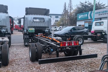 先锋EM3&nbsp;电动载货车外观图片