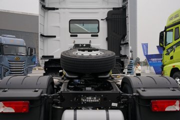 һ�����J7 12.5L���� 580���� 4X2 һ�����12�� AMT �Զ��� ǣ����ͼƬ