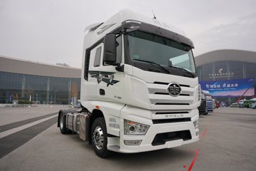 һ�����J7 12.5L���� 580���� 4X2 һ�����12�� AMT �Զ��� ǣ����ͼƬ