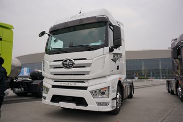 һ�����J7 12.5L���� 580���� 4X2 һ�����12�� AMT �Զ��� ǣ����ͼƬ