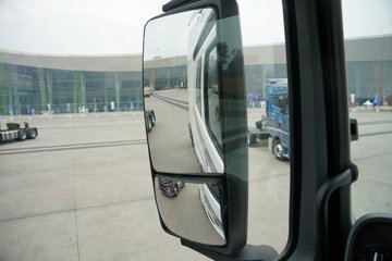 һ�����J7 12.5L���� 580���� 4X2 һ�����12�� AMT �Զ��� ǣ����ͼƬ