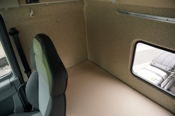 һ�����J7 12.5L���� 580���� 4X2 һ�����12�� AMT �Զ��� ǣ����ͼƬ