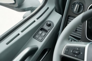 һ�����J7 12.5L���� 580���� 4X2 һ�����12�� AMT �Զ��� ǣ����ͼƬ