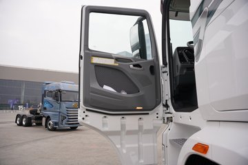 һ�����J7 12.5L���� 580���� 4X2 һ�����12�� AMT �Զ��� ǣ����ͼƬ