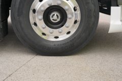 一汽解放J7 12.5L柴油 580马力 4X2 一汽解放12档 AMT 自动档 牵引车