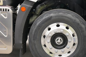 һ�����J7 12.5L���� 580���� 4X2 һ�����12�� AMT �Զ��� ǣ����ͼƬ