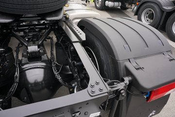 һ�����J7 12.5L���� 580���� 4X2 һ�����12�� AMT �Զ��� ǣ����ͼƬ