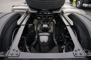 һ�����J7 12.5L���� 580���� 4X2 һ�����12�� AMT �Զ��� ǣ����ͼƬ