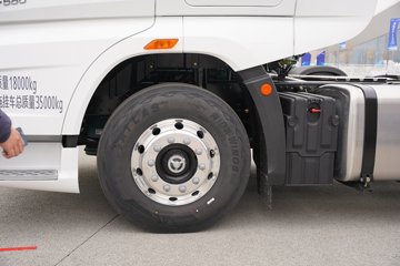 һ�����J7 12.5L���� 580���� 4X2 һ�����12�� AMT �Զ��� ǣ����ͼƬ