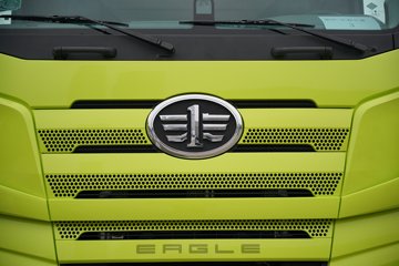 һ�����J7 ��Ӣ�� 15.6L LNG 640���� 6X4 һ�����12�� AMT�Զ��� ǣ����ͼƬ