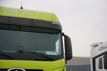 һ�����J7 ��Ӣ�� 15.6L LNG 640���� 6X4 һ�����12�� AMT�Զ��� ǣ����ͼƬ