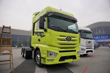 һ�����J7 ��Ӣ�� 15.6L LNG 640���� 6X4 һ�����12�� AMT�Զ��� ǣ����ͼƬ