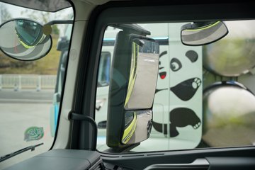 һ�����J7 ��Ӣ�� 15.6L LNG 640���� 6X4 һ�����12�� AMT�Զ��� ǣ����ͼƬ