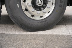 一汽解放J7 精英版 15.6L LNG 640马力 6X4 一汽解放12档 AMT自动档 牵引车