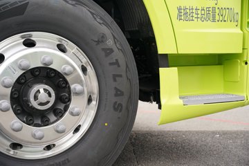 һ�����J7 ��Ӣ�� 15.6L LNG 640���� 6X4 һ�����12�� AMT�Զ��� ǣ����ͼƬ