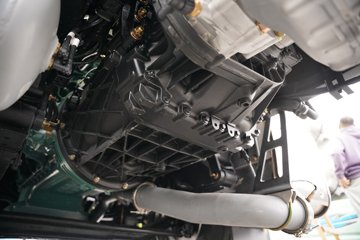 һ�����J7 ��Ӣ�� 15.6L LNG 640���� 6X4 һ�����12�� AMT�Զ��� ǣ����ͼƬ