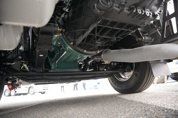 һ�����J7 ��Ӣ�� 15.6L LNG 640���� 6X4 һ�����12�� AMT�Զ��� ǣ����ͼƬ