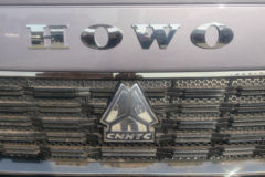 重汽HOWO轻卡 统帅 2.5L柴油 170马力 12档 4.15米单排仓栅式轻卡