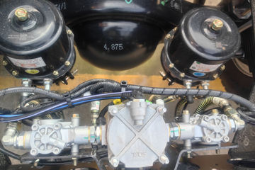 ����HOWO�Ῠ ͳ˧ 2.5L���� 170���� 12�� 4.15�׵��Ų�դʽ�ῨͼƬ