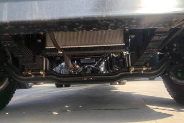 统帅&nbsp;载货车底盘                                                图片