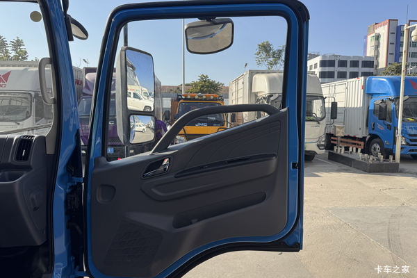 黑龙江江铃凯运+ 现车充足 热销中 欢迎到店赏鉴 黑龙江江铃凯运+ 现车充足 热销中 欢迎到店赏鉴