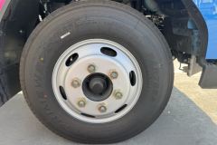 江铃凯运+ 蓝鲸宽体 2.5L柴油 174马力 6档 4.2米单排厢式轻卡