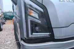 重汽豪曼 星蓝EM3 天行版 4.18米单排纯电动厢式轻卡 宁德时代140.41kWh