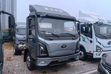 重汽豪曼 星蓝EM3 天行版 4.18米单排纯电动厢式轻卡 宁德时代140.41kWh