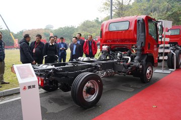 ������������L2 2.5L���� 160���� 4X2 ��ʿ��10�� 3.2����ж��ͼƬ