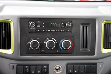 ������������L2 2.5L���� 160���� 4X2 ��ʿ��10�� 3.2����ж��ͼƬ