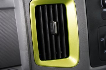 ������������L2 2.5L���� 160���� 4X2 ��ʿ��10�� 3.2����ж��ͼƬ