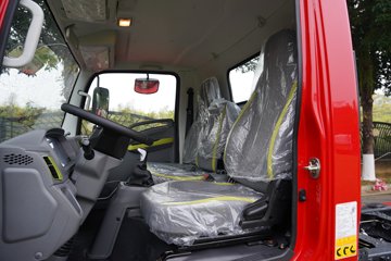 ������������L2 2.5L���� 160���� 4X2 ��ʿ��10�� 3.2����ж��ͼƬ