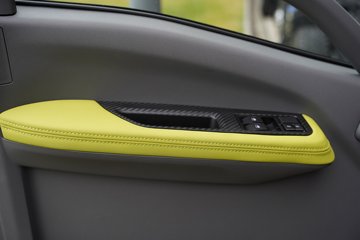 ������������L2 2.5L���� 160���� 4X2 ��ʿ��10�� 3.2����ж��ͼƬ