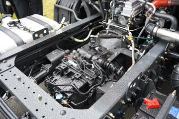 ������������L2 2.5L���� 160���� 4X2 ��ʿ��10�� 3.2����ж��ͼƬ