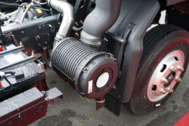 乘龙L2&nbsp;自卸车底盘                                                图片