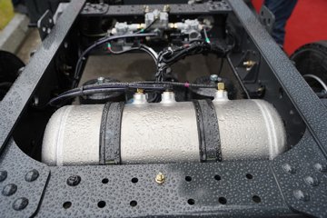 ������������L2 2.5L���� 160���� 4X2 ��ʿ��10�� 3.2����ж��ͼƬ