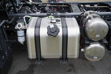 ������������L2 2.5L���� 160���� 4X2 ��ʿ��10�� 3.2����ж��ͼƬ