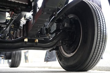 ������������L2 2.5L���� 160���� 4X2 ��ʿ��10�� 3.2����ж��ͼƬ