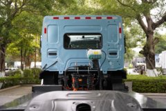 东风柳汽乘龙H5 6X4 侧置电池 纯电动牵引车 宁德时代400kWh