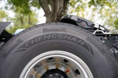 东风柳汽乘龙H5 6X4 侧置电池 纯电动牵引车 宁德时代400kWh