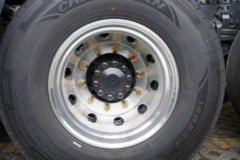 东风柳汽乘龙H5 6X4 侧置电池 纯电动牵引车 宁德时代400kWh