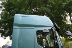 东风柳汽乘龙H5 4X2 换电式纯电动牵引车 宁德时代512.59kWh