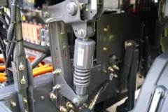 东风柳汽乘龙H5 4X2 换电式纯电动牵引车 宁德时代512.59kWh