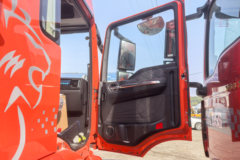 重汽汕德卡SITRAK G5S 350马力 4X2 中国重汽12档 6.8米仓栅式载货车