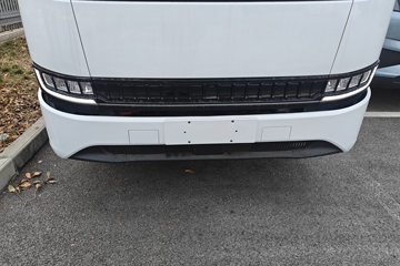 Զ�� ����H8E �ǻ۰� 4.5T 4.15�׵��Ŵ��綯��ʽ�Ῠ100.88kWhͼƬ