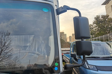 Զ�� ����H8E �ǻ۰� 4.5T 4.15�׵��Ŵ��綯��ʽ�Ῠ100.88kWhͼƬ