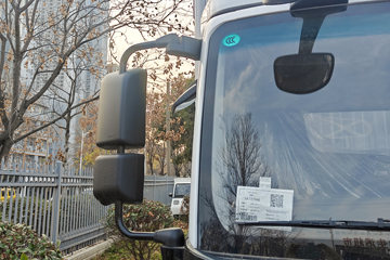 Զ�� ����H8E �ǻ۰� 4.5T 4.15�׵��Ŵ��綯��ʽ�Ῠ100.88kWhͼƬ