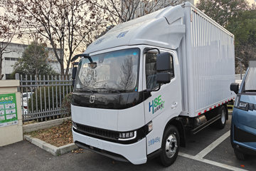 Զ�� ����H8E �ǻ۰� 4.5T 4.15�׵��Ŵ��綯��ʽ�Ῠ100.88kWhͼƬ
